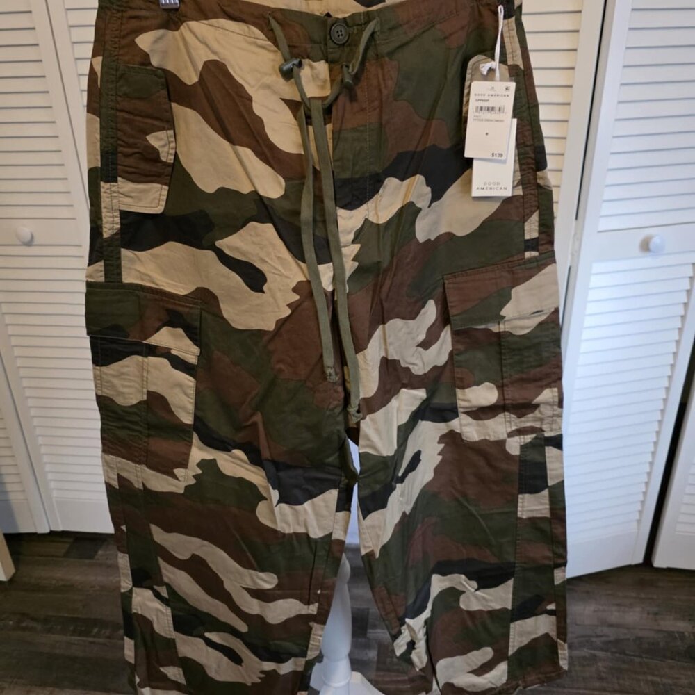 Good American Fatigue Camo Green Wide Leg Pants Size M
